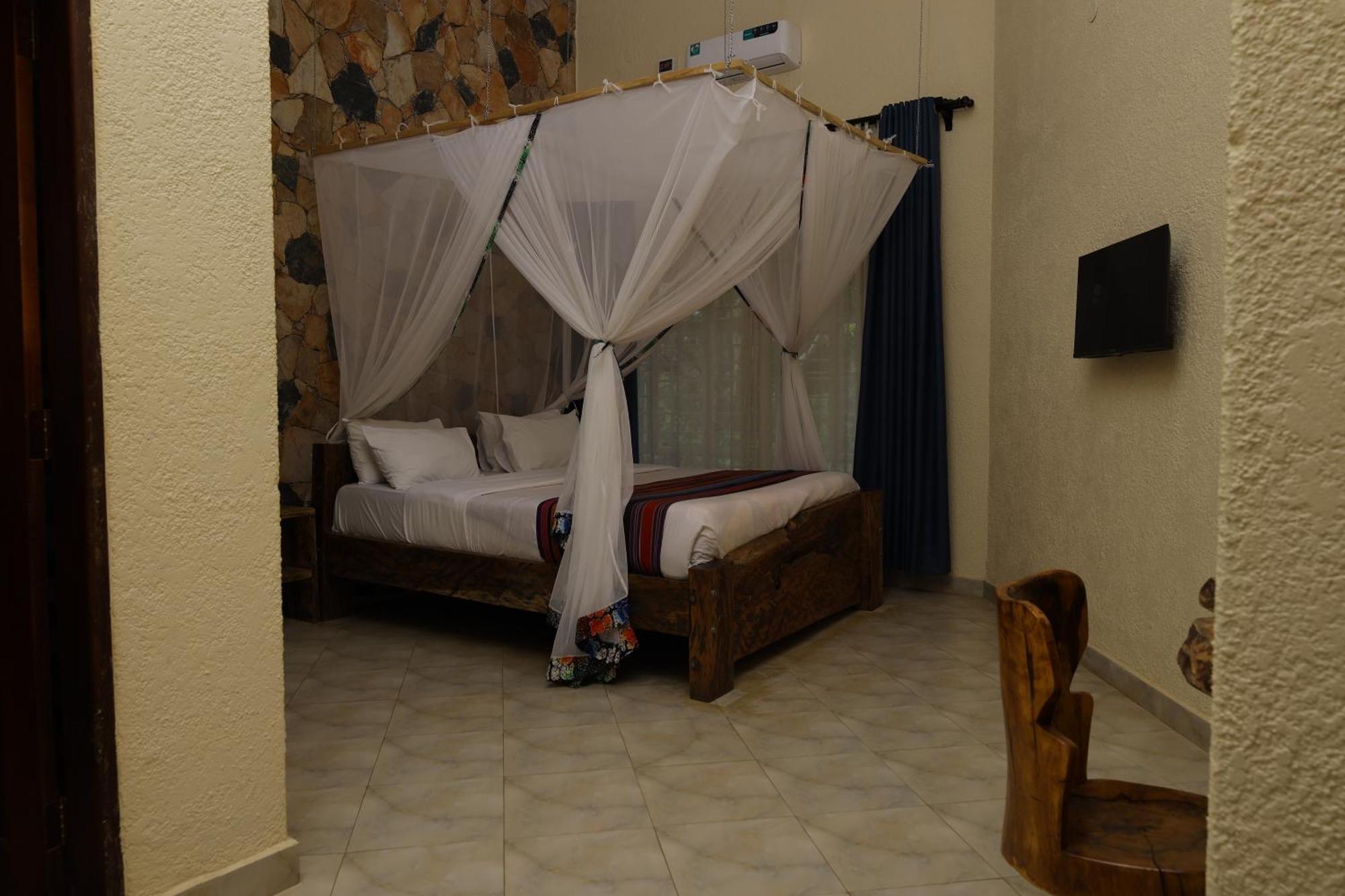 Kabalega Resort - Masindi Eksteriør billede